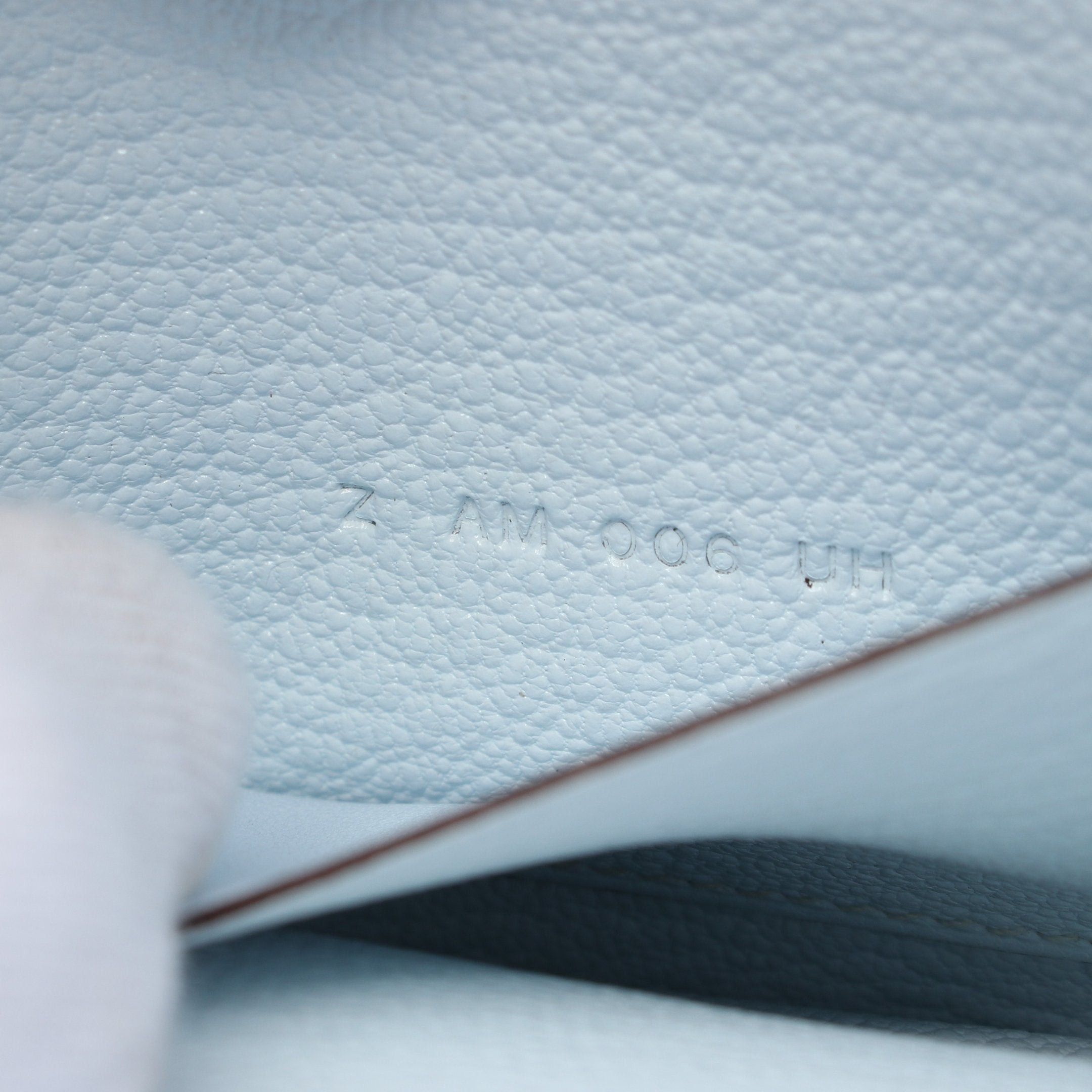 Hermes Hermes Lawris Ruri Slim Bi-Fold Wallet Chevre Light Blue Gold Hardware Z Stamp Size ONE SIZE - 5 Thumbnail
