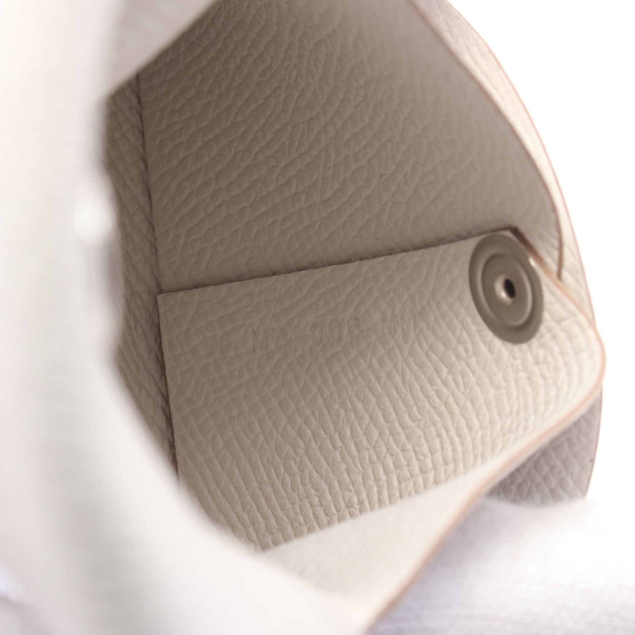 Hermes Hermes Bastia Mushroom Coin Purse Veau Epsom Off White Silver Hardware Double Engraved Size ONE SIZE - 5 Thumbnail