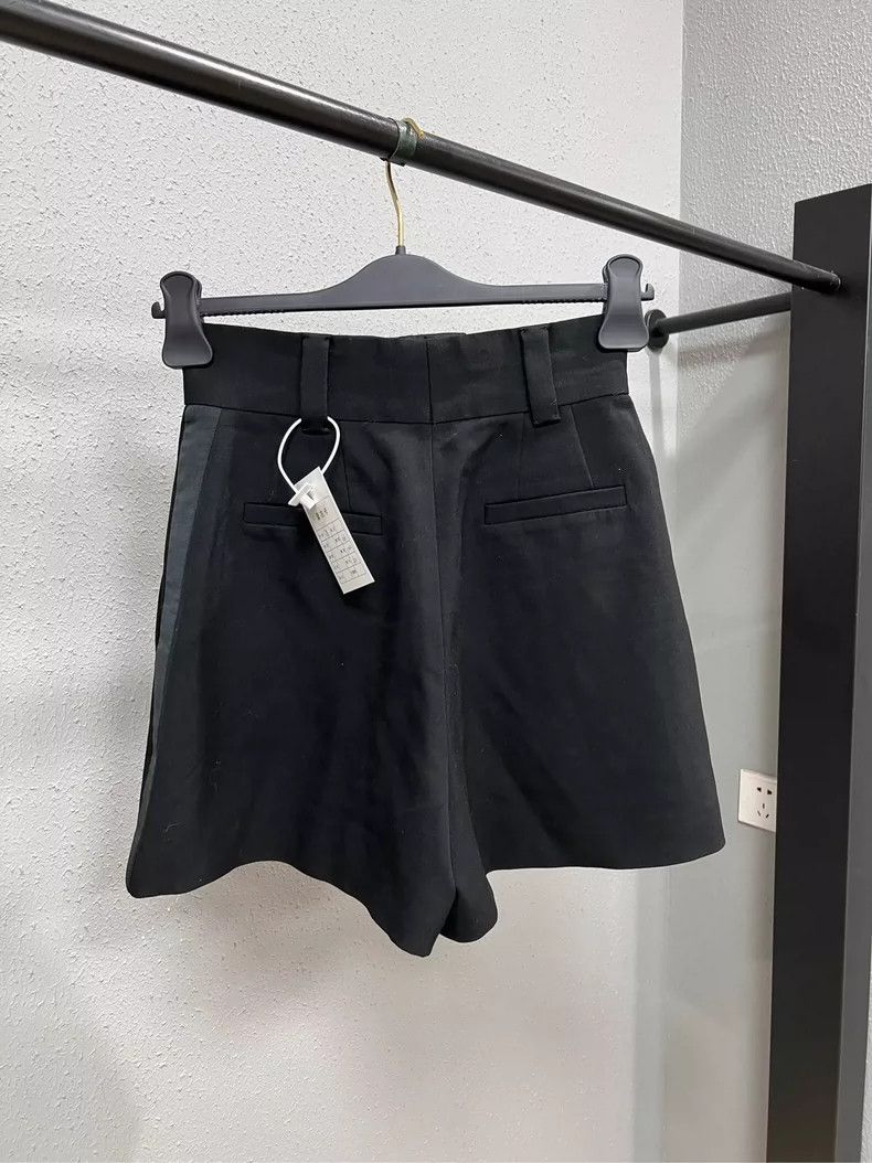 Miu Miu Miumiu Tailored Shorts Size 38-yf Size US 38 / EU 54 - 2 Thumbnail