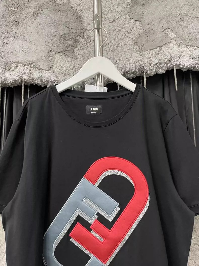 Fendi Fendi Short Sleeve T-Shirt in Black-yf Size US XL / EU 56 / 4 - 3 Thumbnail