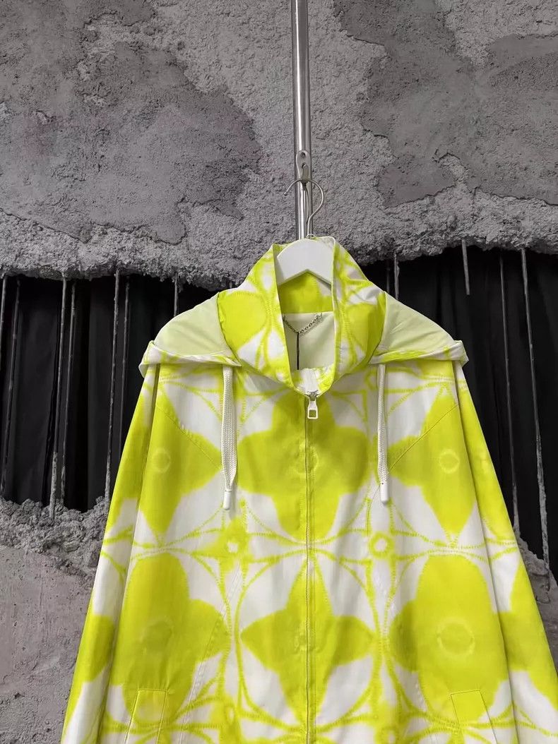 Louis Vuitton Louis Vuitton Zip Jacket with Yellow Pattern-yf Size US L / EU 52-54 / 3 - 3 Thumbnail