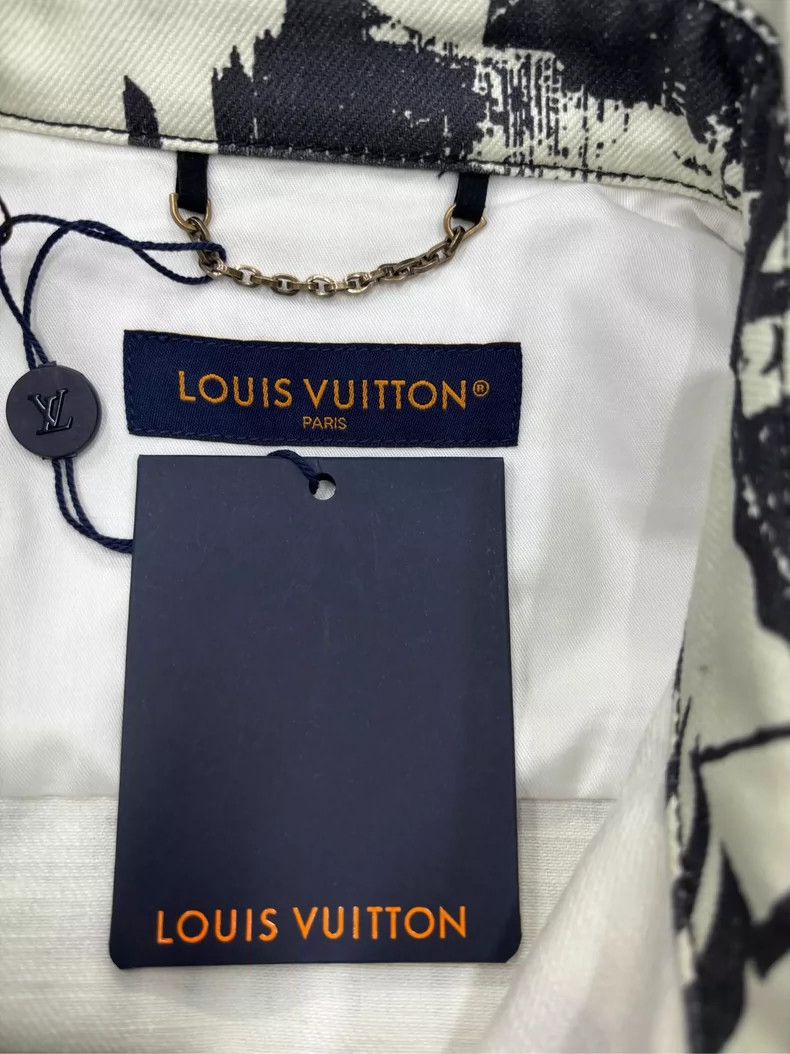 Louis Vuitton Louis Vuitton Short Sleeve Printed Shirt-yf Size US M / EU 48-50 / 2 - 3 Thumbnail