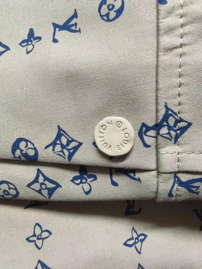 Louis Vuitton Louis Vuitton Long Coat with Print-yf Size US XXL / EU 58 / 5 - 5 Thumbnail