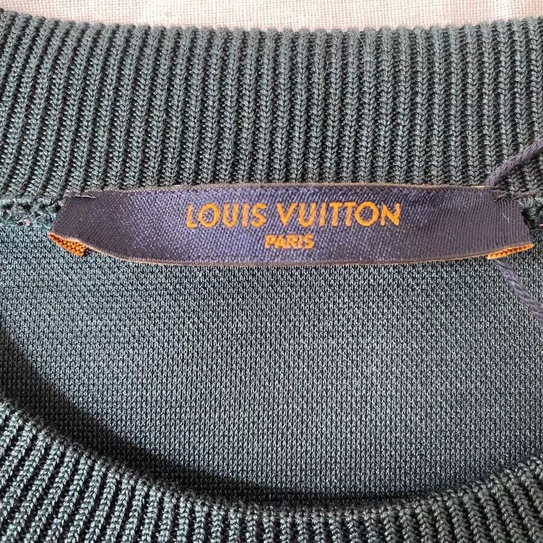 Louis Vuitton Louis Vuitton Gray Pink Patterned Sweatshirt-yf Size US M / EU 48-50 / 2 - 3 Thumbnail