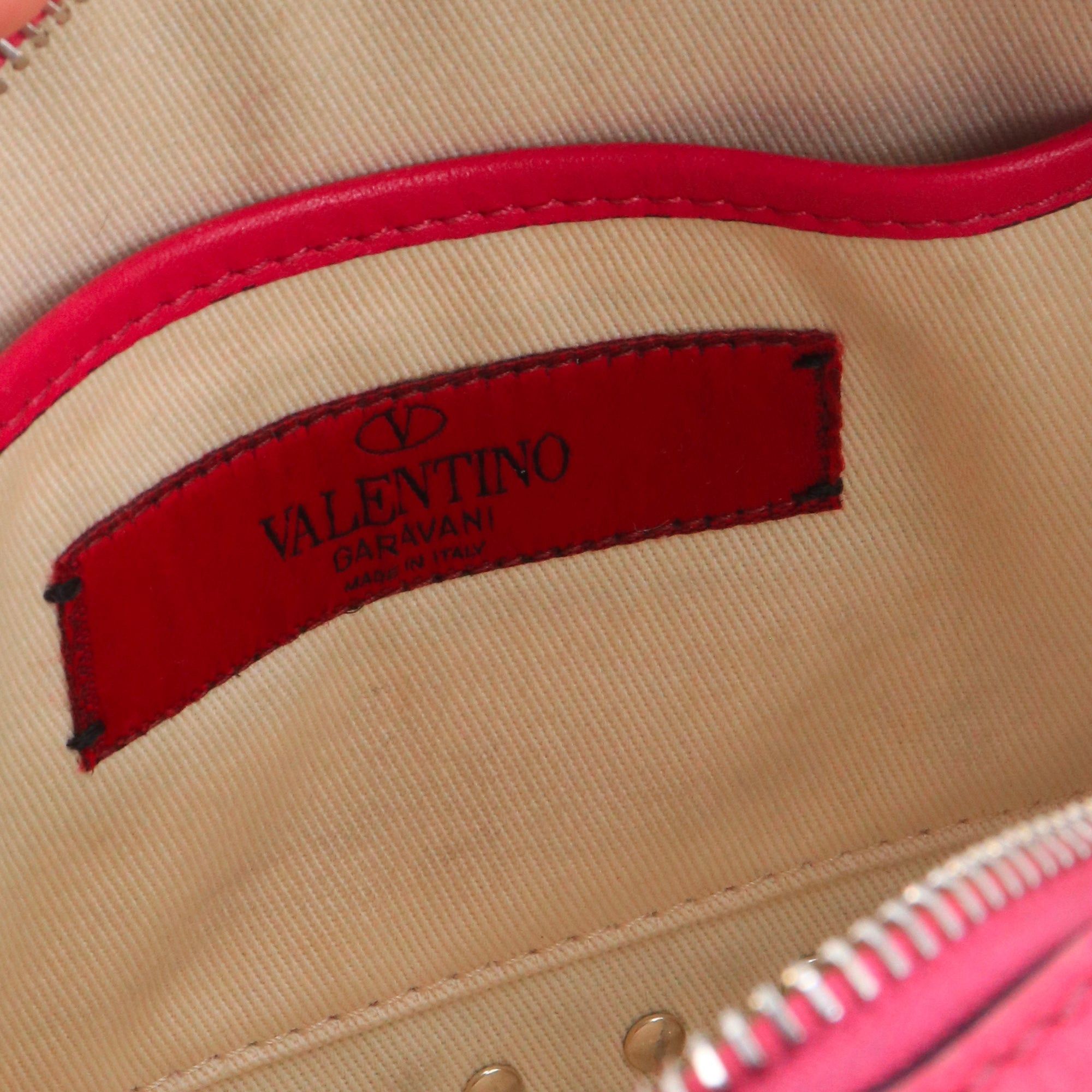 Valentino VALENTINO - Valentino Rockstud Rolling shoulder bag in pink smooth leather Size ONE SIZE - 9 Thumbnail
