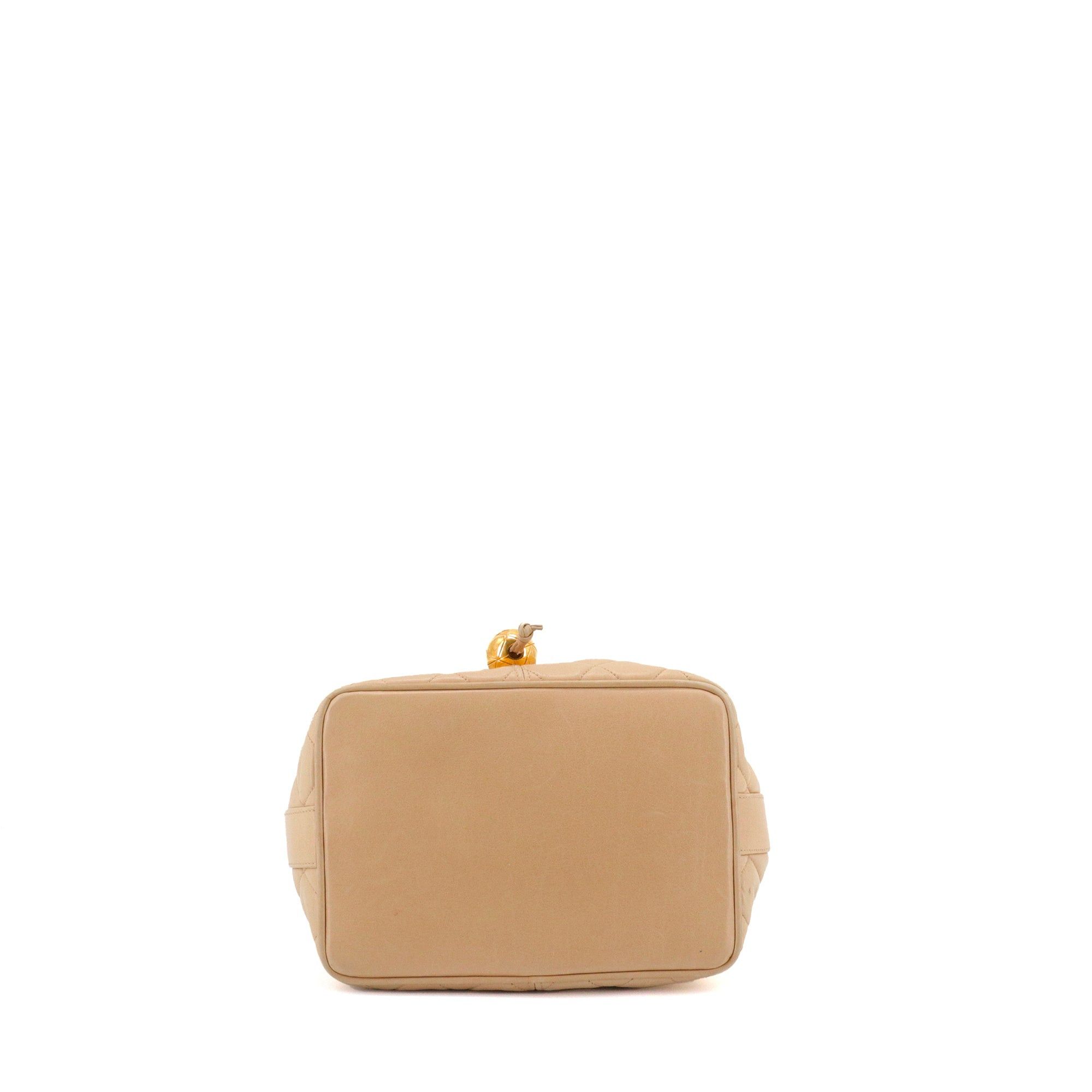 Chanel CHANEL - Vintage Chanel Cocoball shoulder bag in beige quilted leather Size ONE SIZE - 4 Thumbnail