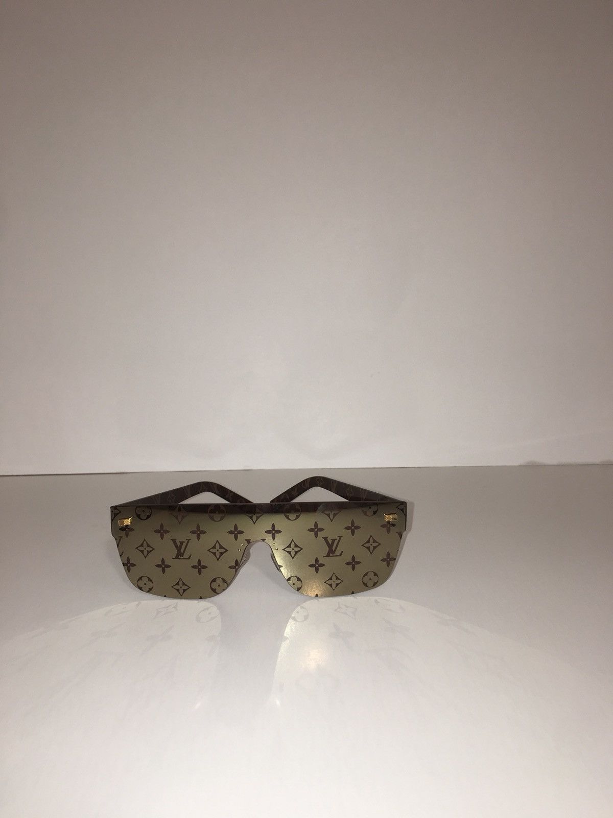 Pre-owned Louis Vuitton Monogram Sunglasses In Brown