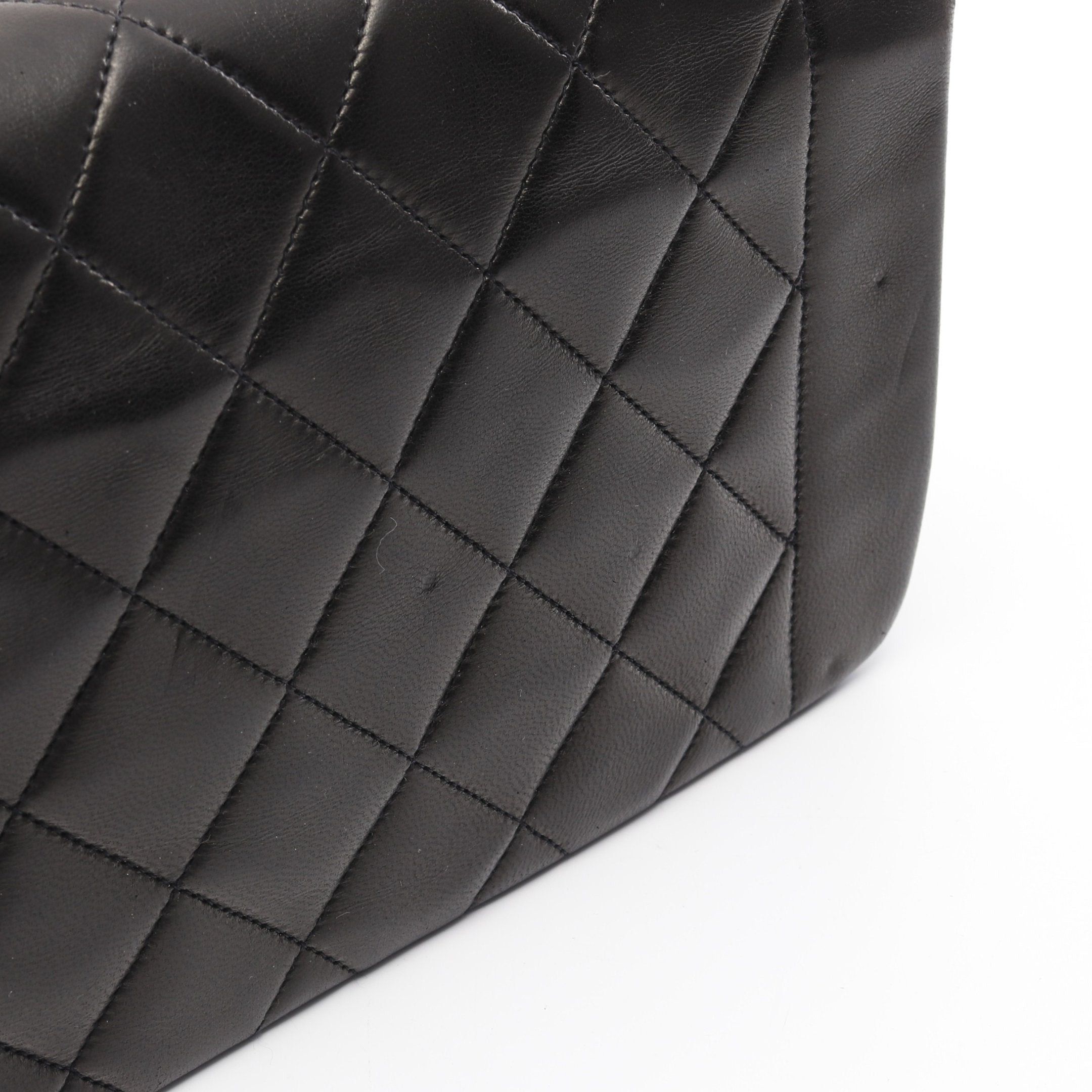 Chanel Chanel Matelasse Diana Flap Chain Shoulder Bag Lambskin Black Gold Hardware Size ONE SIZE - 9 Thumbnail