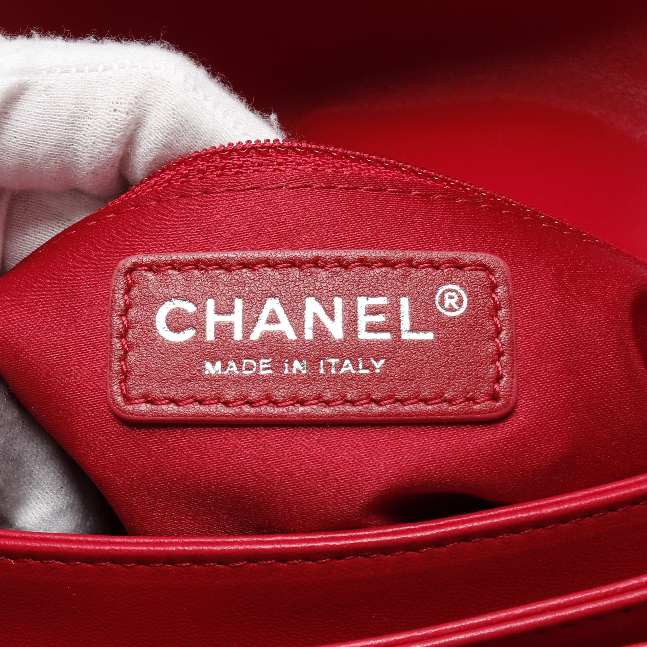 Chanel Chanel Matelasse Double Chain Shoulder Bag Lambskin Pink Red Silver Hardware Size ONE SIZE - 4 Thumbnail