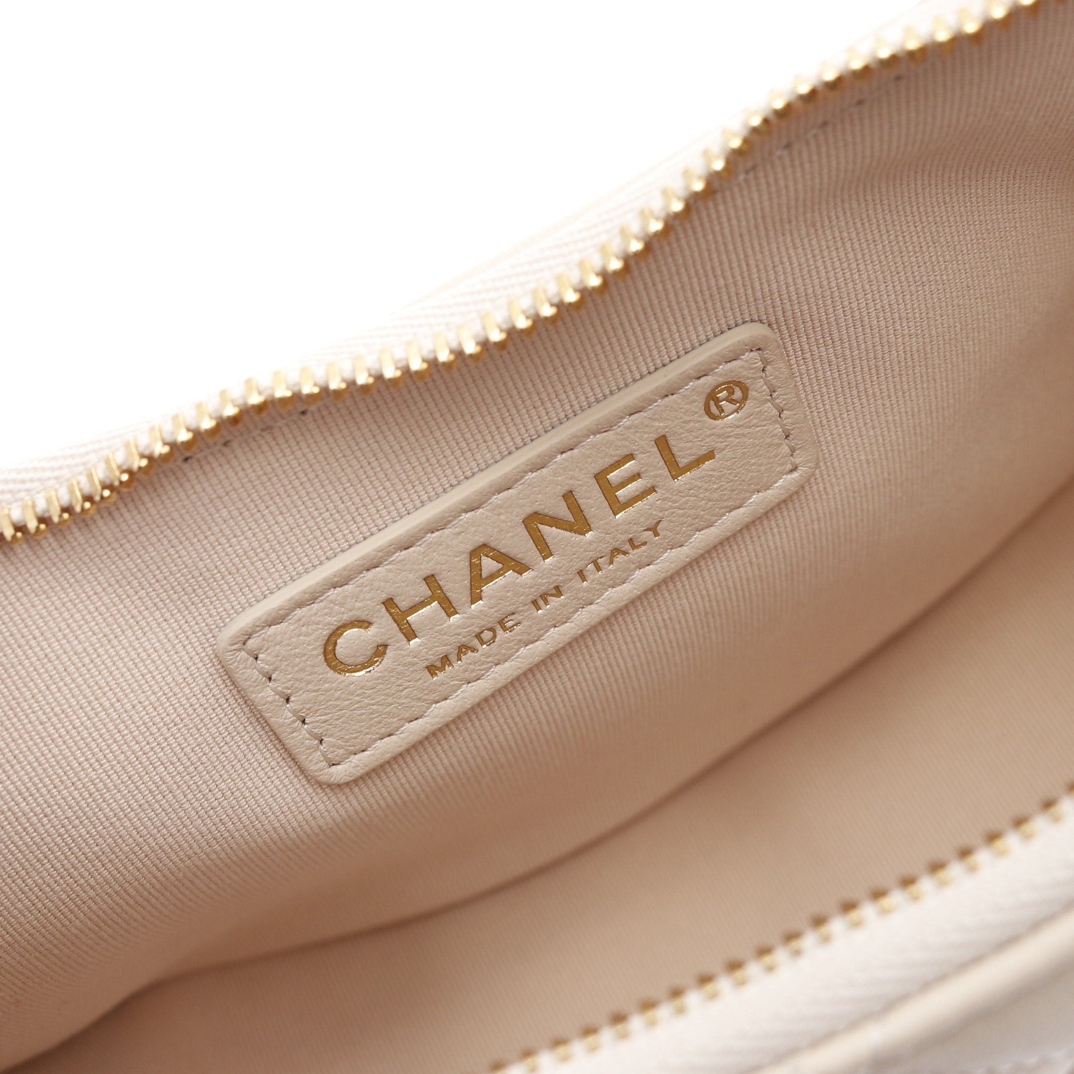 Chanel Chanel Matelasse Small Hobo Chain Shoulder Bag Lambskin Light Beige Gold Hardware Size ONE SIZE - 4 Thumbnail