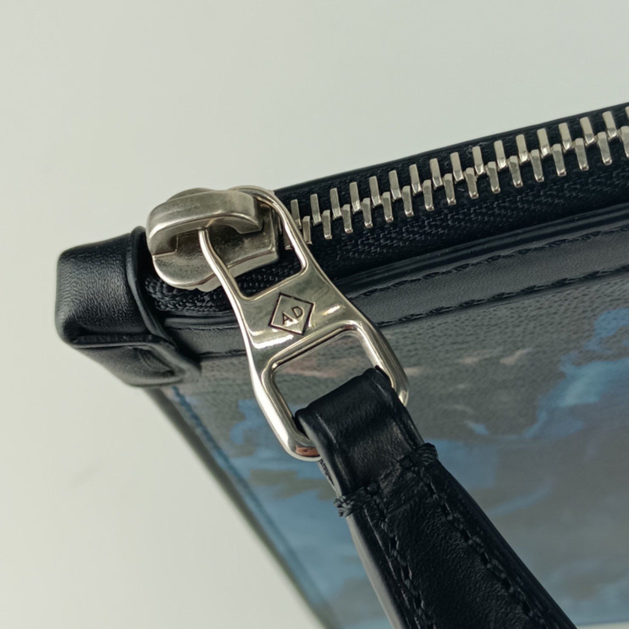 Alfred Dunhill dunhill clutch bag duke marble small zip folio DU19R3850MR472 blue leather men's pouch second Size ONE SIZE - 5 Thumbnail