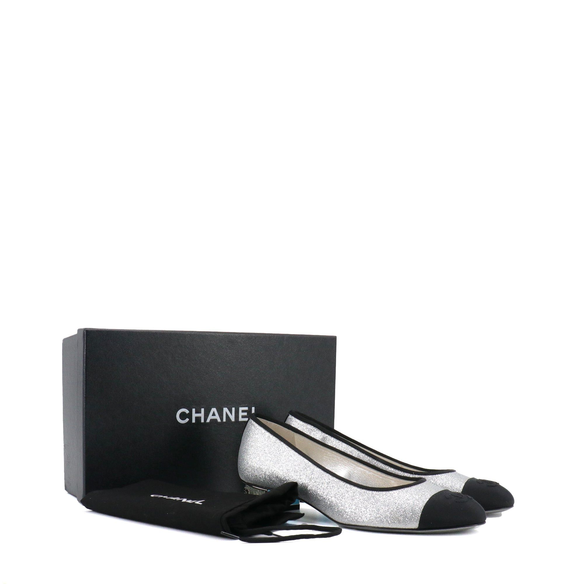 Chanel CHANEL - Chanel ballerinas with silver sequins (T37) Size US 6 / IT 36 - 8 Thumbnail