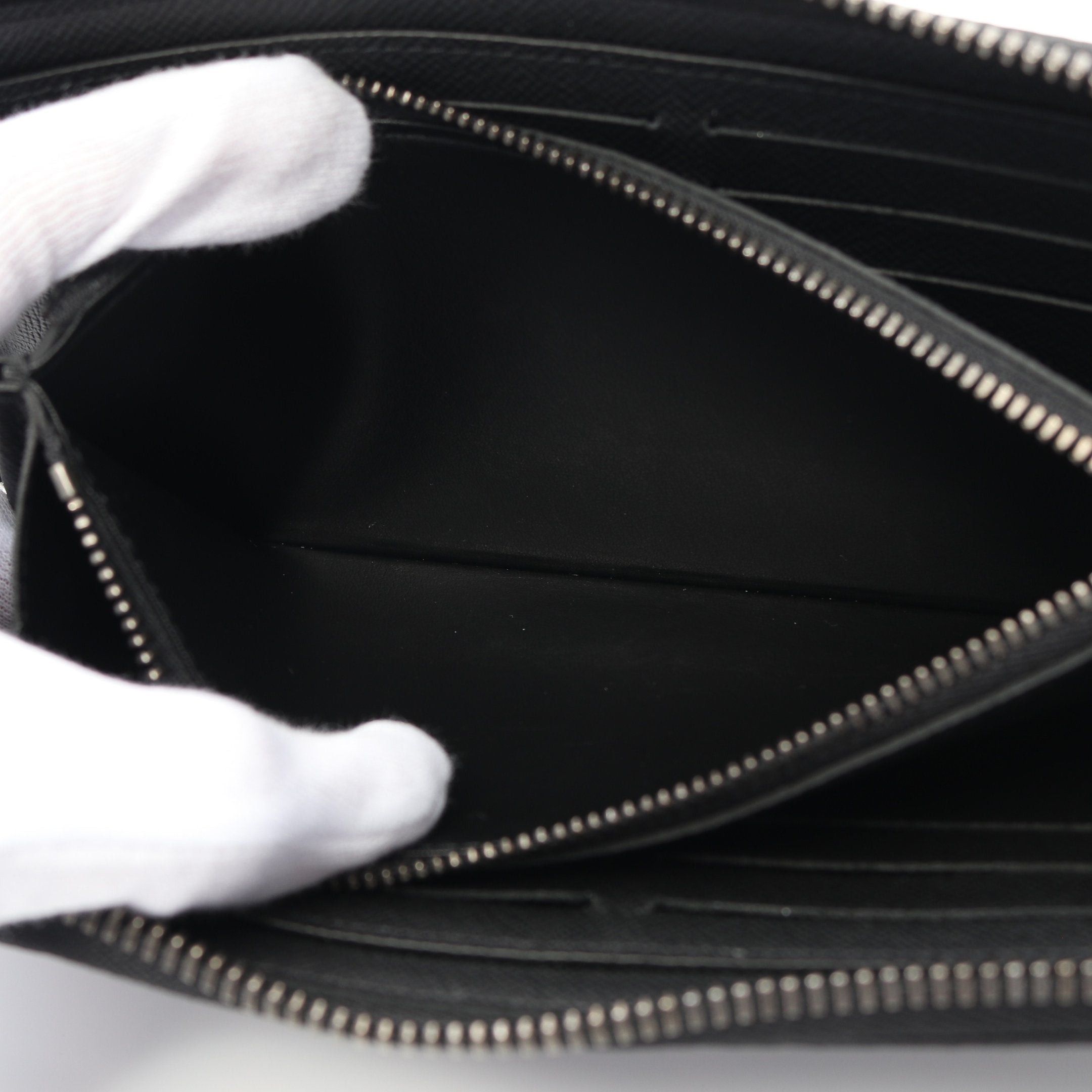 Louis Vuitton Louis Vuitton Zippy Wallet Horizontal Monogram Eclipse Round Zipper Long Black Size ONE SIZE - 5 Thumbnail