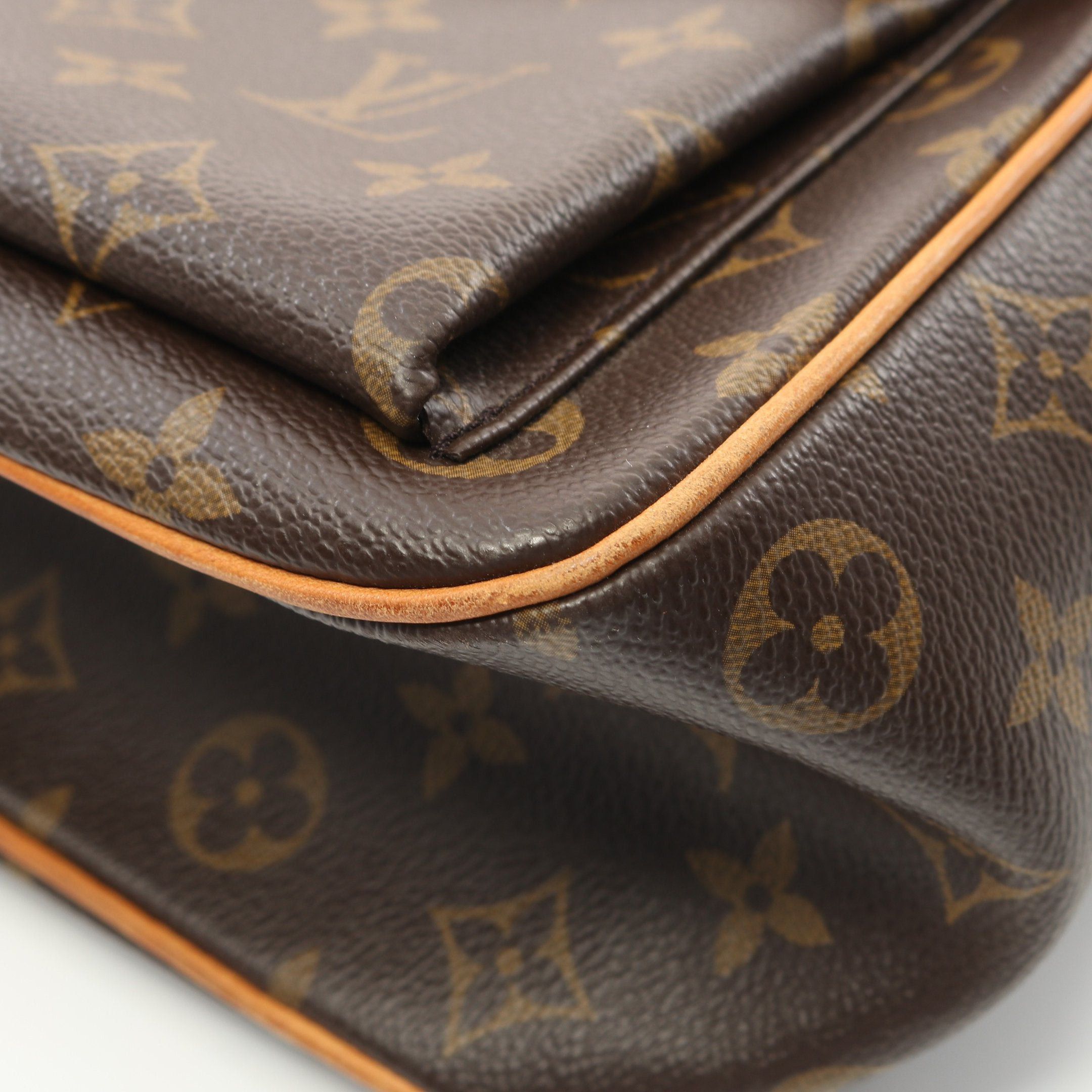 Louis Vuitton Louis Vuitton Multi-Priest Monogram Handbag Leather Brown Size ONE SIZE - 6 Thumbnail