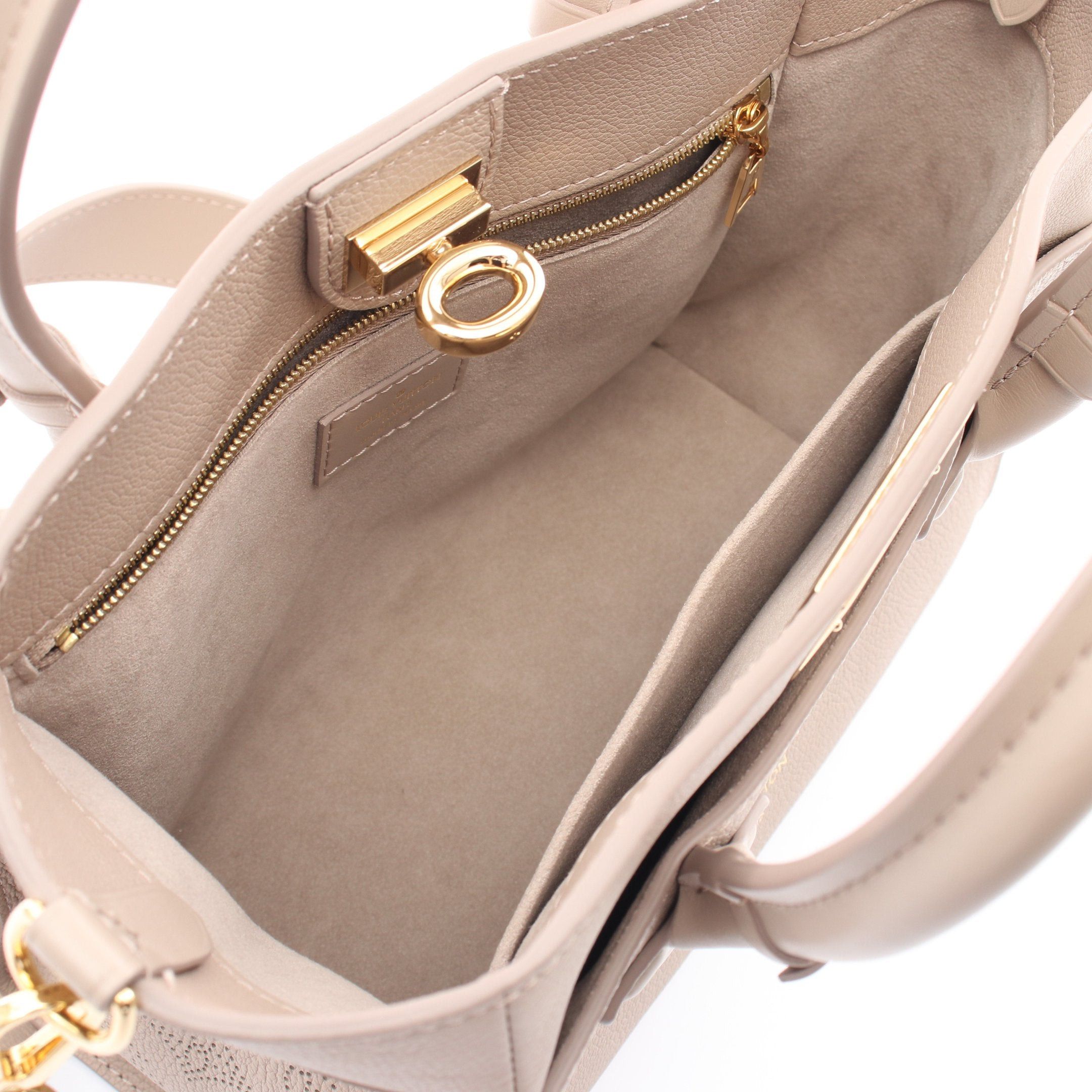 Louis Vuitton Louis Vuitton On My Side Pm Carré Handbag Leather Gray Beige Size ONE SIZE - 3 Thumbnail