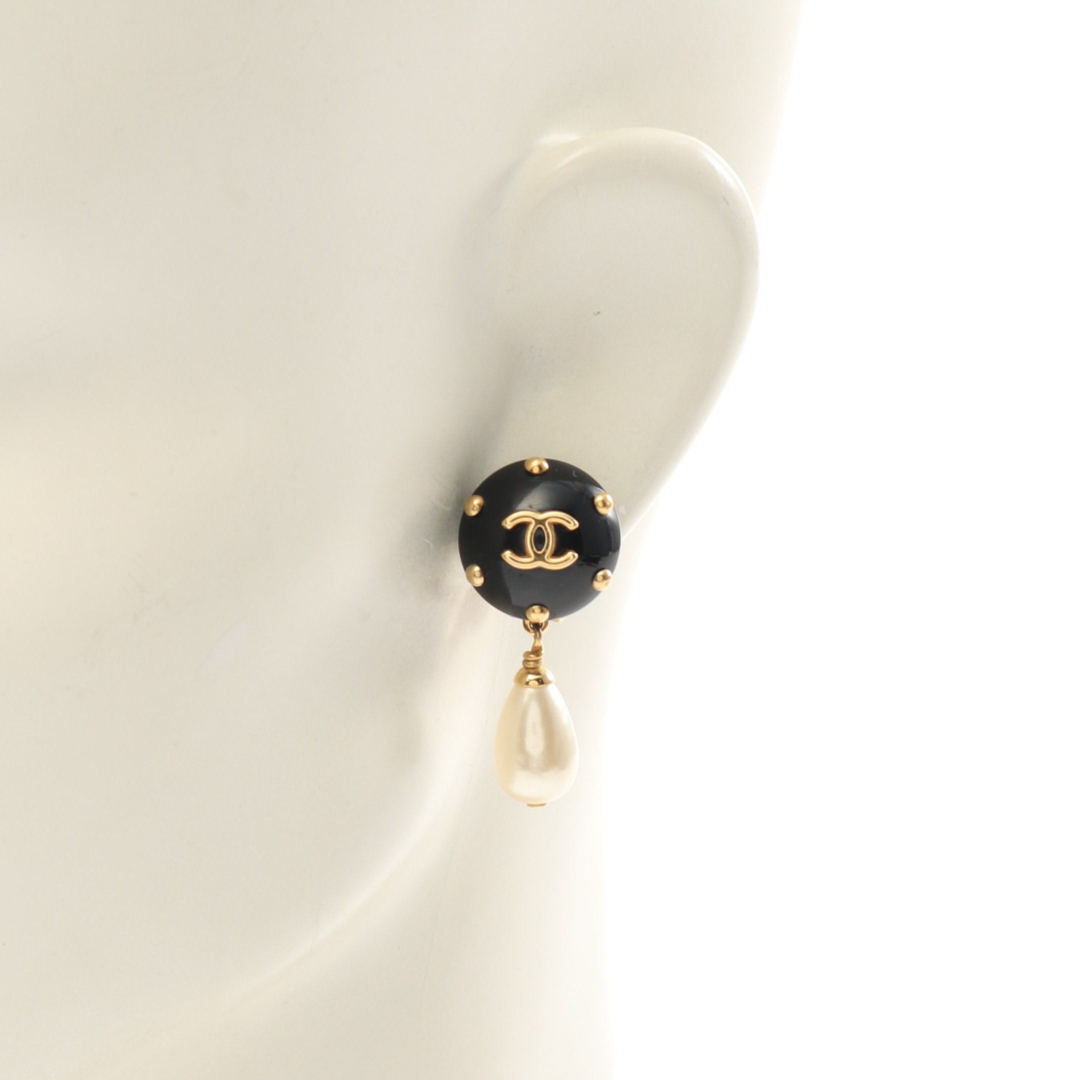 Chanel Chanel Coco Mark Earrings Gp Fake Pearl Gold White Black 96C Size ONE SIZE - 4 Thumbnail