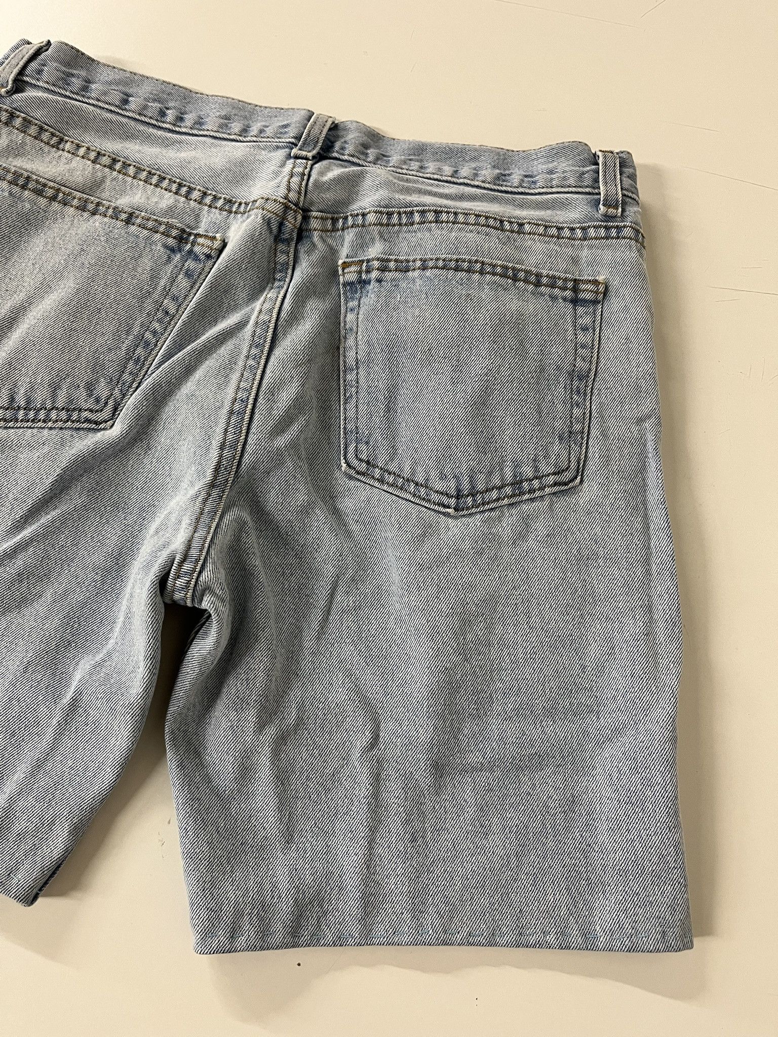 Levi's × Wrangler Vintage Jean Shorts 1990s Light Wash Jorts Size 35 Size US 35 - 7 Thumbnail