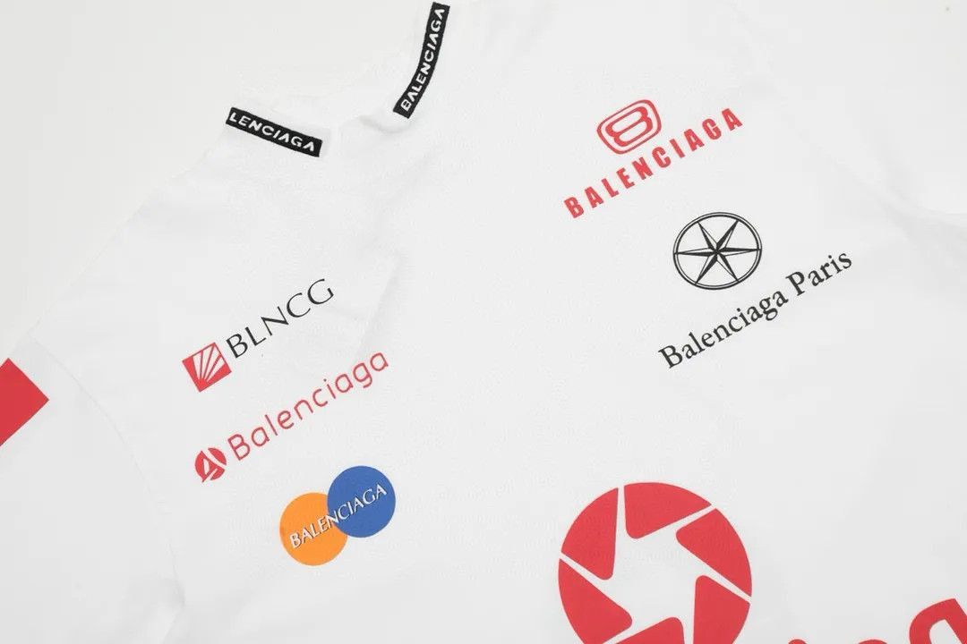 Balenciaga Top League T-Shirt Oversized in White Size US L / EU 52-54 / 3 - 3 Thumbnail
