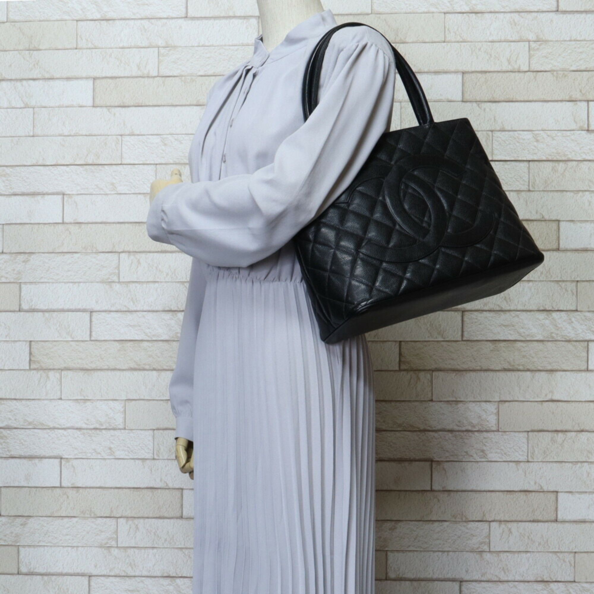 Chanel Chanel Medaillon tote Size ONE SIZE - 10 Thumbnail