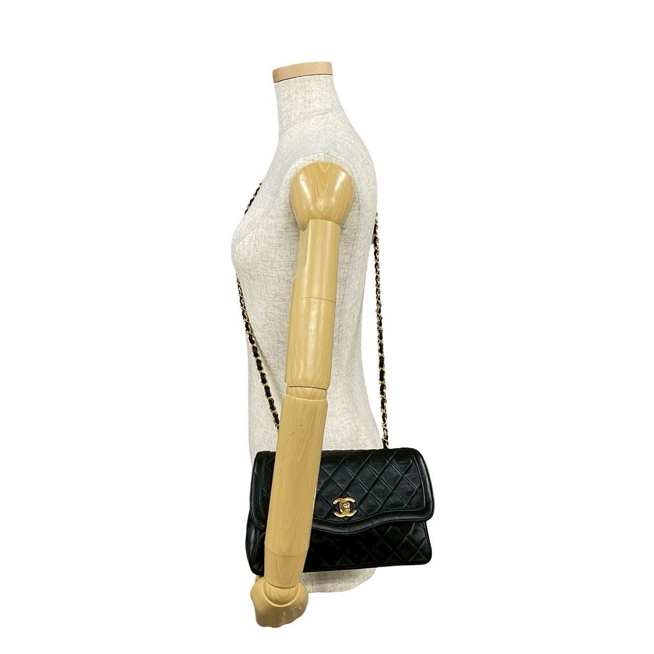 Chanel Chanel Shoulder Bag Black Leather Size ONE SIZE - 2 Thumbnail