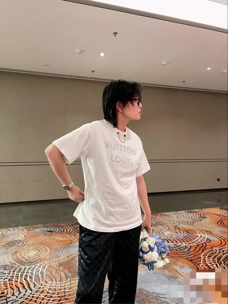 Louis Vuitton Louis Vuitton White Short Sleeve T-Shirt-yf Size US M / EU 48-50 / 2 - 5 Thumbnail