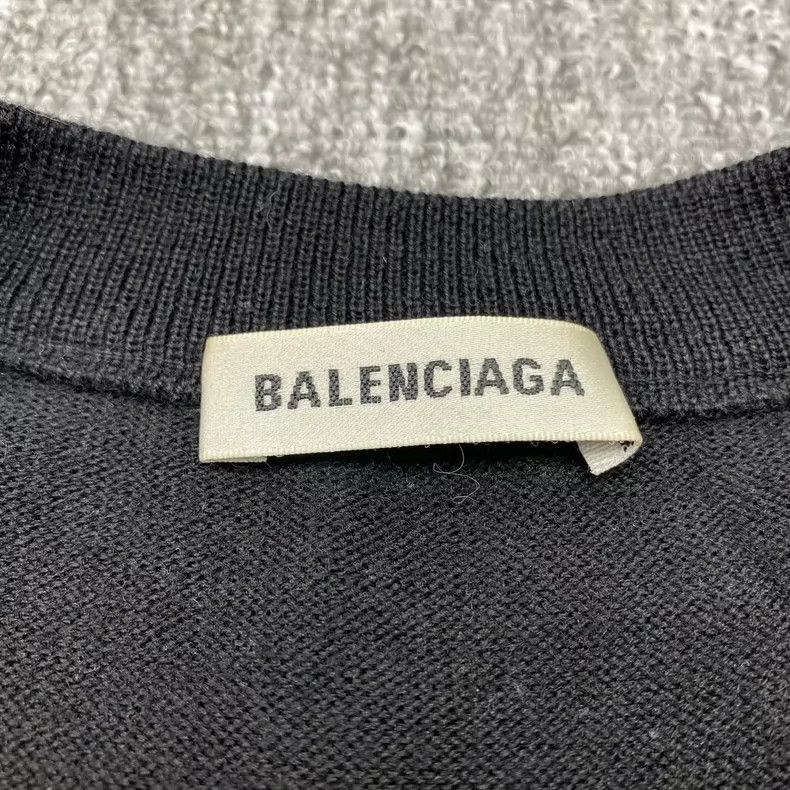 Balenciaga Balenciaga Black Knit Sweater Size M-yf Size US M / EU 48-50 / 2 - 7 Thumbnail