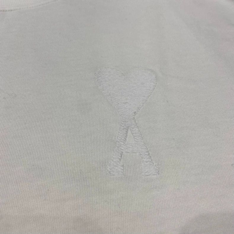 AMI Ami Short Sleeve Heart T-Shirt Size L-yf Size US L / EU 52-54 / 3 - 4 Thumbnail