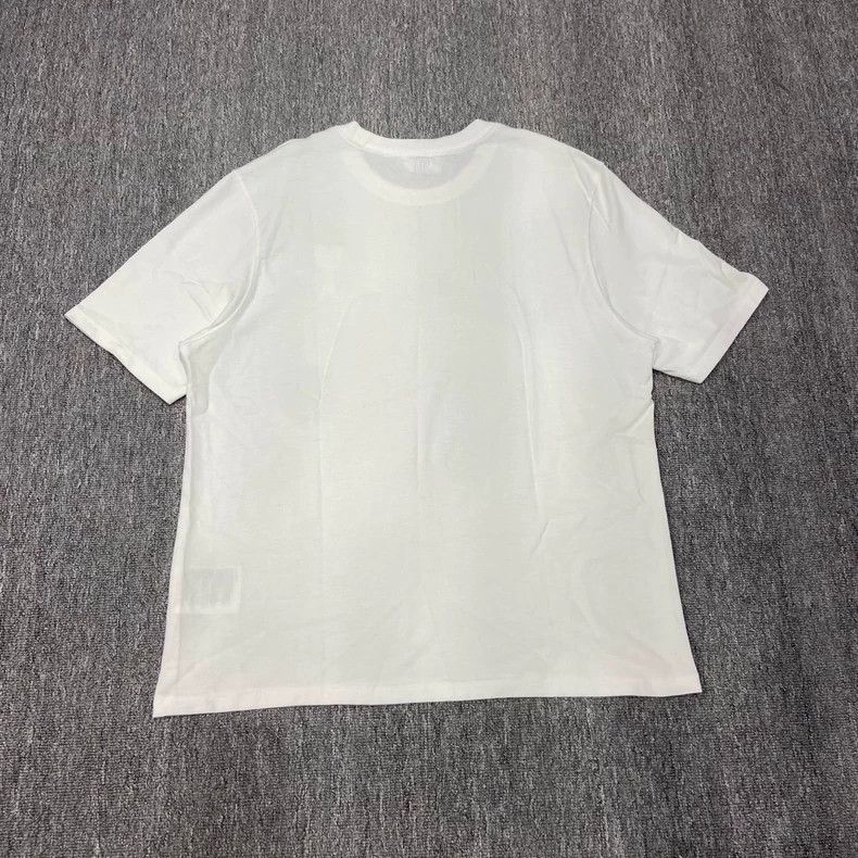 AMI Ami Short Sleeve Heart T-Shirt Size L-yf Size US L / EU 52-54 / 3 - 2 Thumbnail