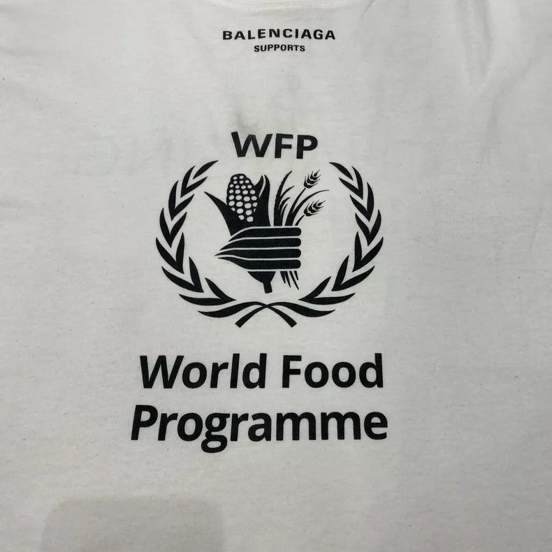 Balenciaga Balenciaga White Short Sleeve World Food Programme Shirt-yf Size US XS / EU 42 / 0 - 5 Thumbnail
