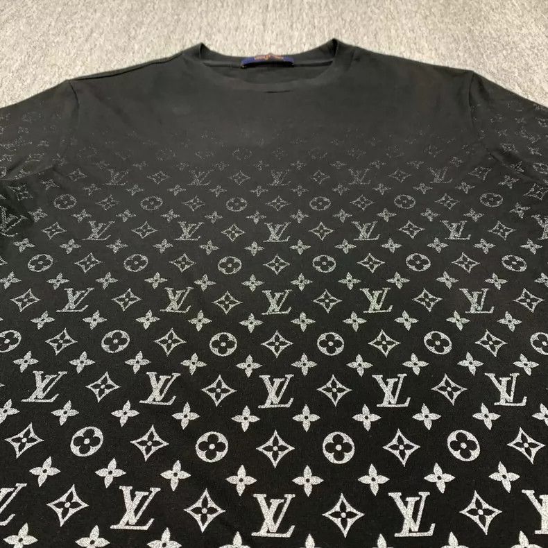 Louis Vuitton LV Black Gradient Short Sleeve T-Shirt-yf Size US M / EU 48-50 / 2 - 4 Thumbnail