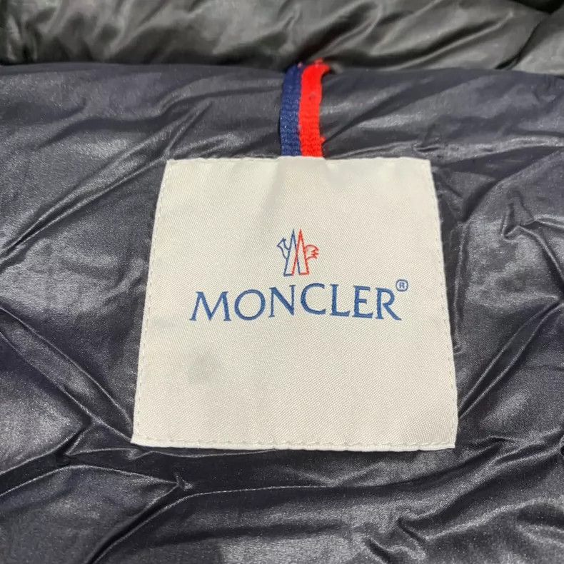 Moncler Moncler Black Down Jacket with Hood-yf Size US L / EU 52-54 / 3 - 7 Thumbnail