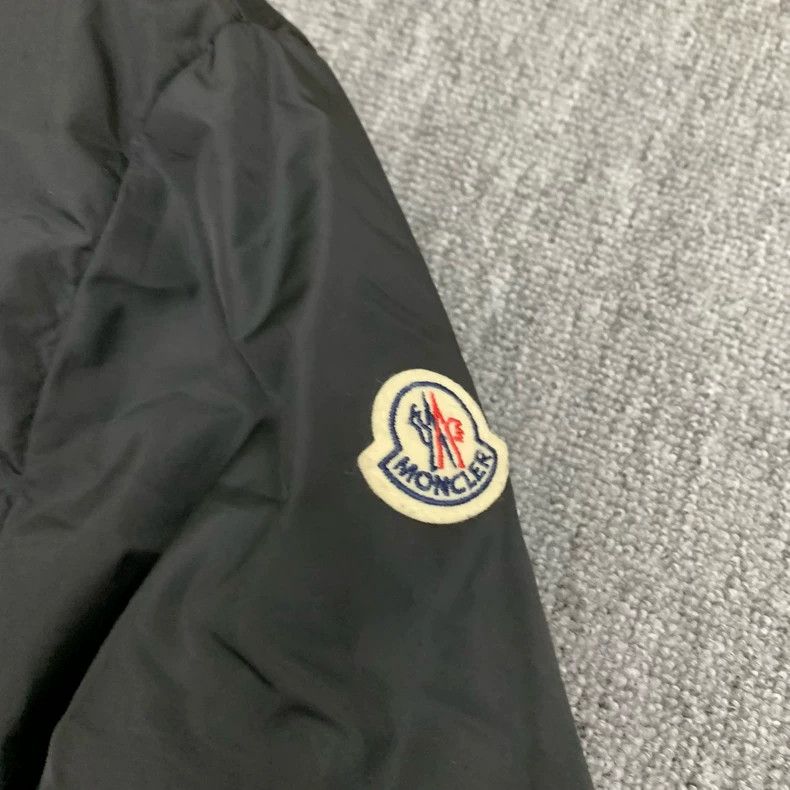 Moncler Moncler Black Padded Jacket Size 4-yf Size US M / EU 48-50 / 2 - 5 Thumbnail