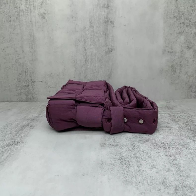 Bottega Veneta Bottega Veneta Purple Nylon Pillow Bag-yf Size ONE SIZE - 8 Thumbnail