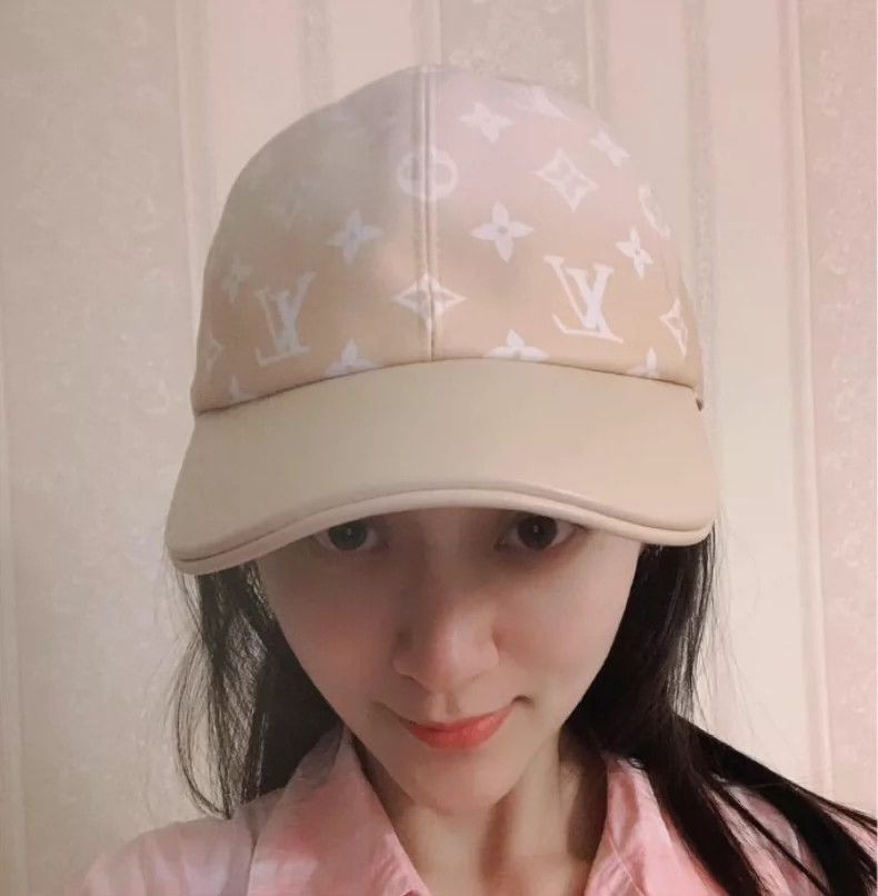 Louis Vuitton Gradient Print Duckbill Cap-yf Size ONE SIZE - 8 Thumbnail