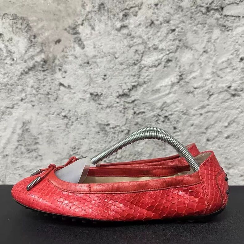 Tod's Tods Red Flat Shoes Size 38-yf Size US 7.5 / EU 40-41 - 2 Thumbnail