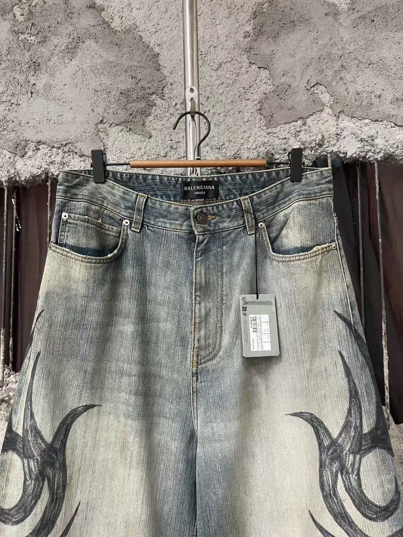 Balenciaga Balenciaga Dragon Print Denim Pants in XS-yf Size US 26 / EU 42 - 4 Thumbnail