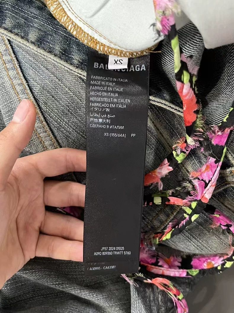 Balenciaga Balenciaga Dragon Print Denim Pants in XS-yf Size US 26 / EU 42 - 7 Thumbnail