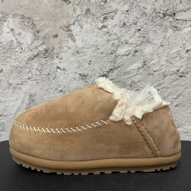 Ugg Ugg Slippers for Cold Weather-yf Size US 9 / EU 42 - 2 Thumbnail