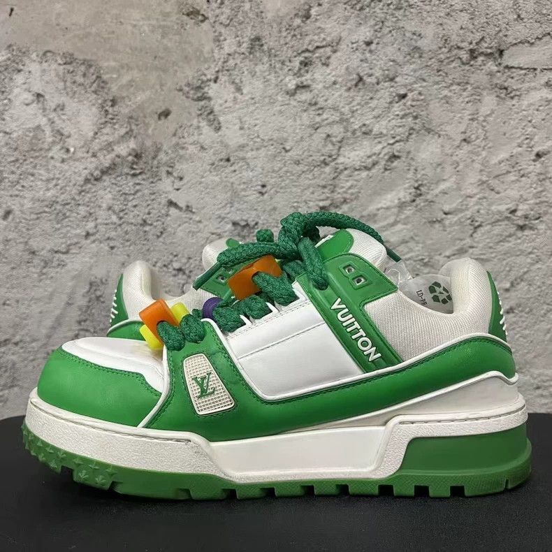 Louis Vuitton Louis Vuitton Green Sneakers Size 8-yf Size US 8 / EU 41 - 5 Thumbnail
