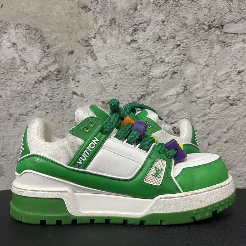 Louis Vuitton Louis Vuitton Green Sneakers Size 8-yf Size US 8 / EU 41 - 4 Thumbnail