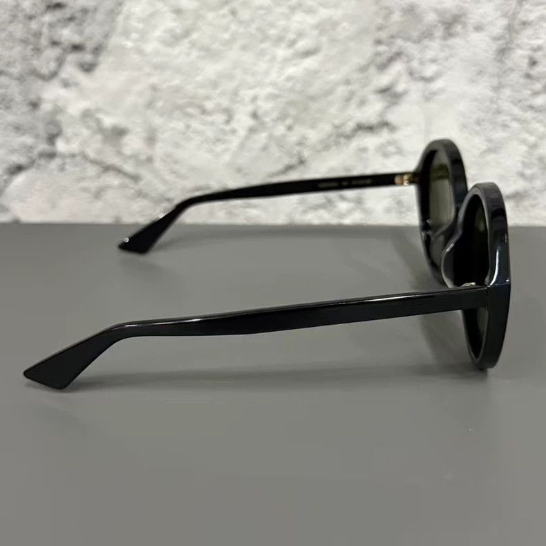 Gucci Gucci Sunglasses in Black with Case-yf Size ONE SIZE - 3 Thumbnail