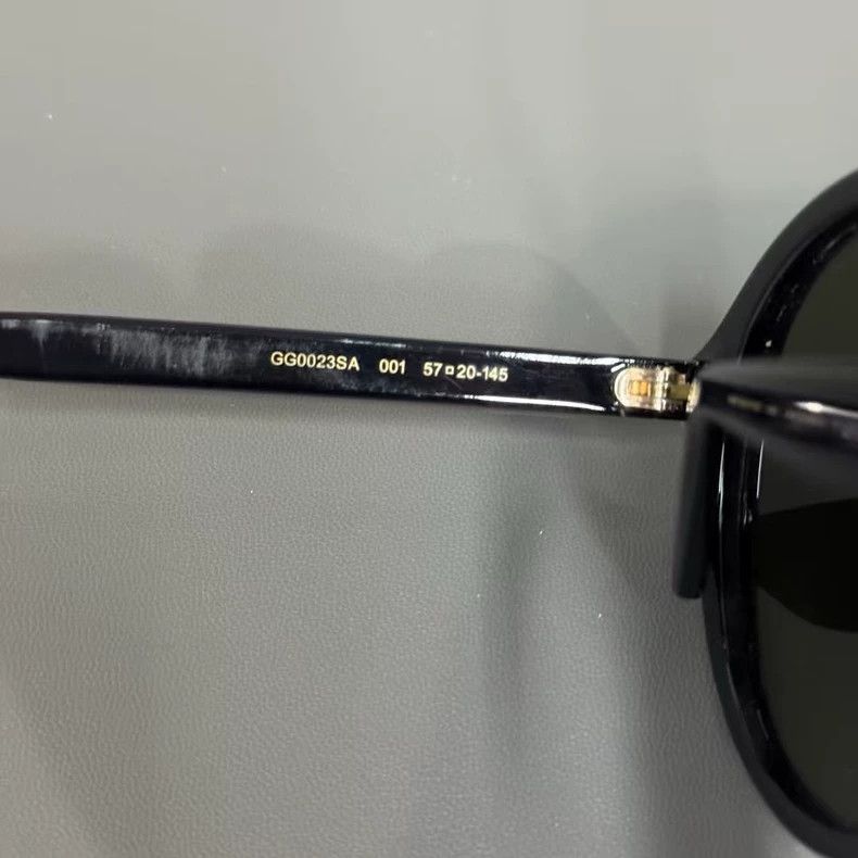 Gucci Gucci Sunglasses in Black with Case-yf Size ONE SIZE - 6 Thumbnail