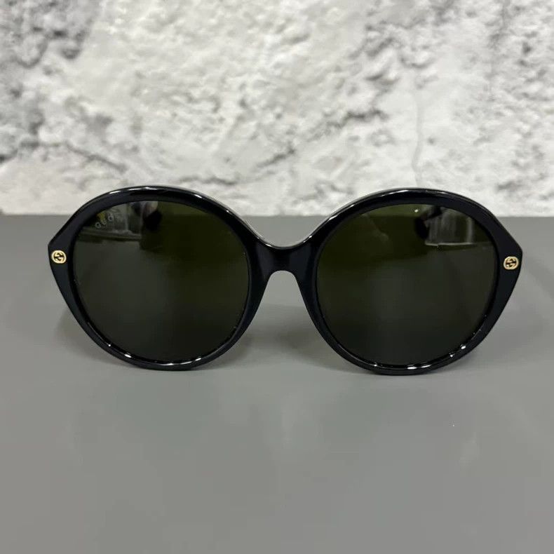 Gucci Gucci Sunglasses in Black with Case-yf Size ONE SIZE - 2 Thumbnail