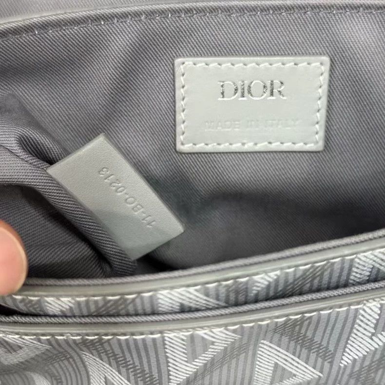 Dior DIOR Hit The Road Camera Bag Crossbody-yf Size ONE SIZE - 8 Thumbnail