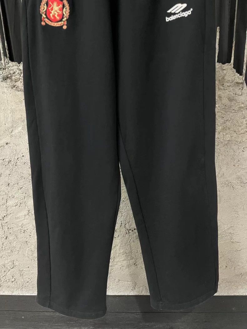 Balenciaga Balenciaga Embroidered Long Pants for Manchester United-yf Size US 26 / EU 42 - 4 Thumbnail