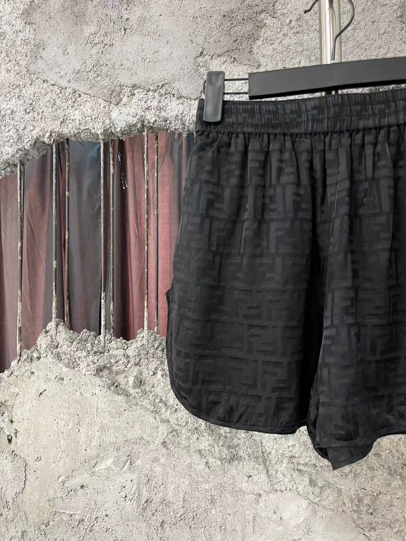 Fendi Fendi Black Logo Embossed Shorts-yf Size US 36 / EU 52 - 4 Thumbnail