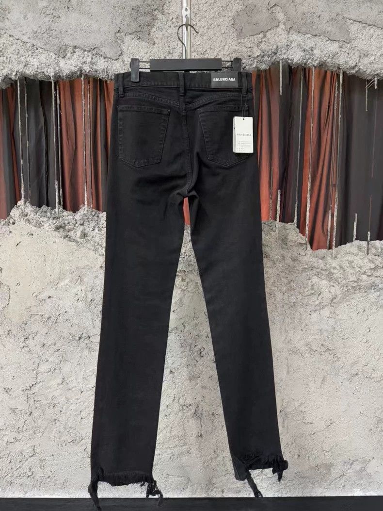 Balenciaga Balenciaga Distressed Straight Leg Jeans-yf Size US 29 - 2 Thumbnail