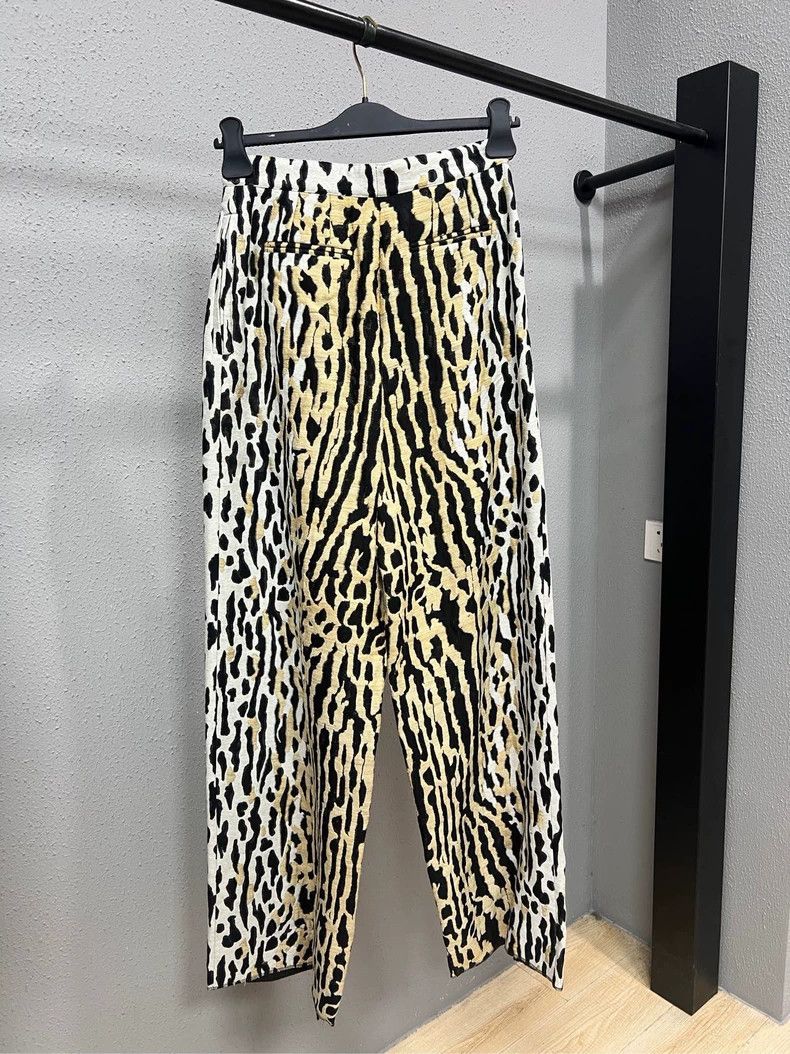 Valentino Valentino Leopard Print Casual Trousers-yf Size US 38 / EU 54 - 2 Thumbnail