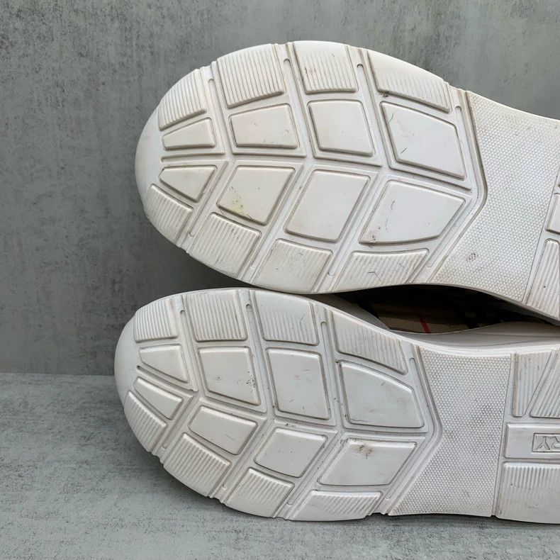 Burberry Burberry Check Pattern Elevation Sneakers-yf Size US 6 / EU 39 - 8 Thumbnail