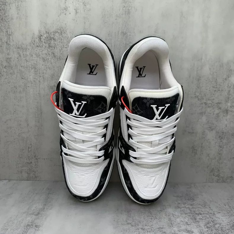 Louis Vuitton Lv Trainer Black and White Sneakers-yf Size US 7 / EU 40 - 6 Thumbnail